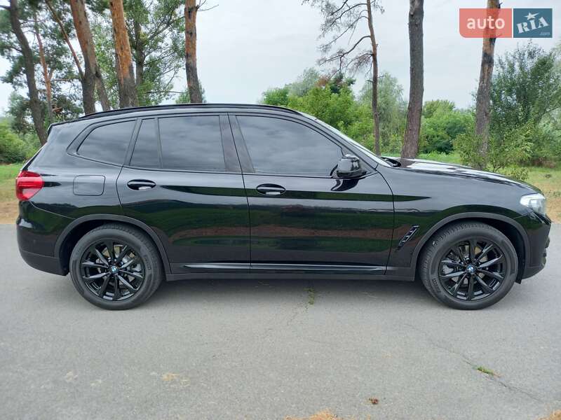 Внедорожник / Кроссовер BMW X3 2018 в Киеве