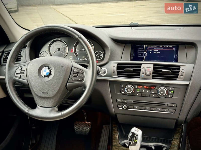 Внедорожник / Кроссовер BMW X3 2013 в Киеве