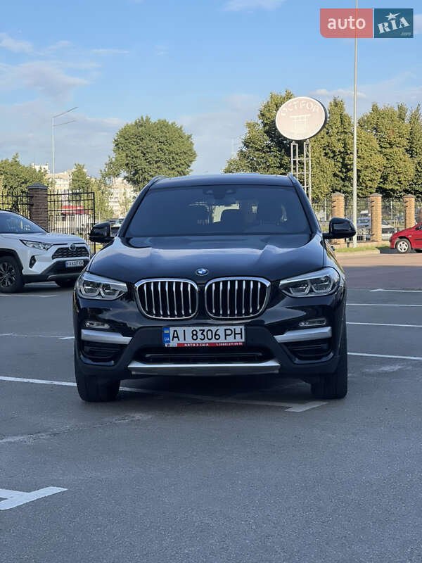 Внедорожник / Кроссовер BMW X3 2018 в Киеве