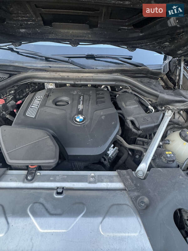 Внедорожник / Кроссовер BMW X3 2019 в Киеве