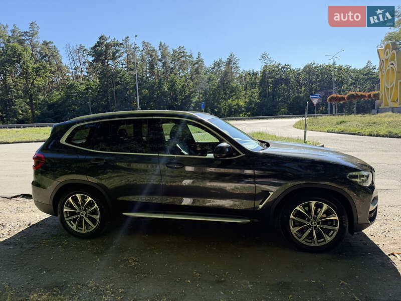 Внедорожник / Кроссовер BMW X3 2019 в Киеве