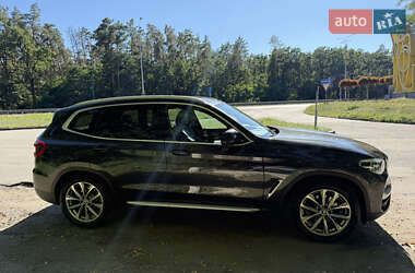 Внедорожник / Кроссовер BMW X3 2019 в 