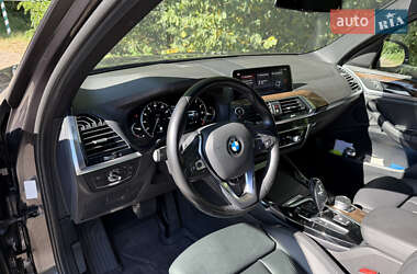 Внедорожник / Кроссовер BMW X3 2019 в 
