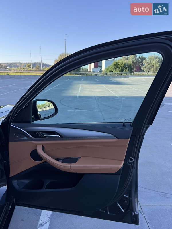 Внедорожник / Кроссовер BMW X3 2019 в Киеве