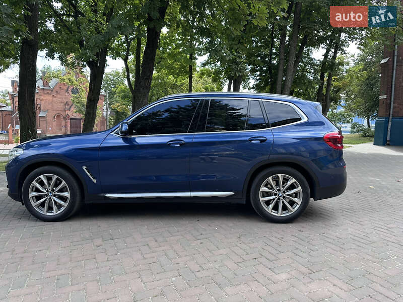 Внедорожник / Кроссовер BMW X3 2018 в Сумах