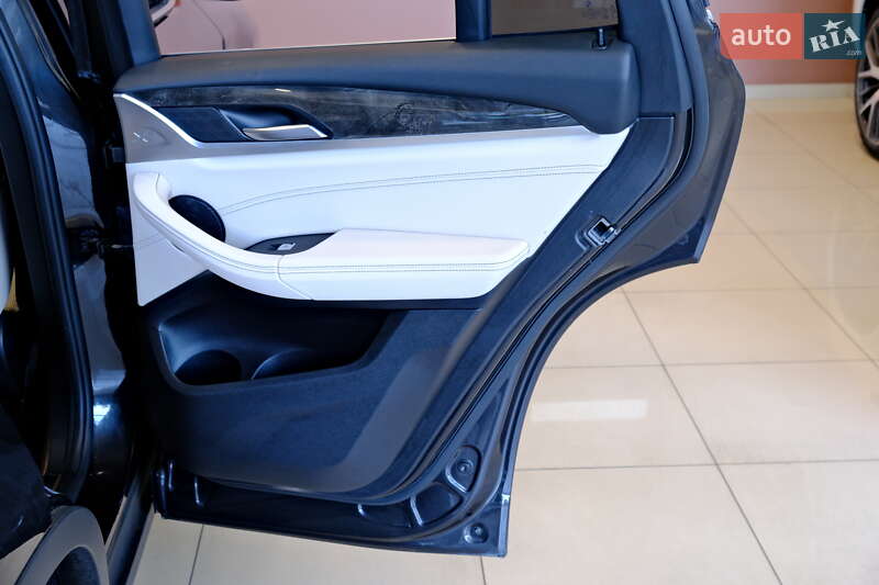 Внедорожник / Кроссовер BMW X3 2020 в Одессе