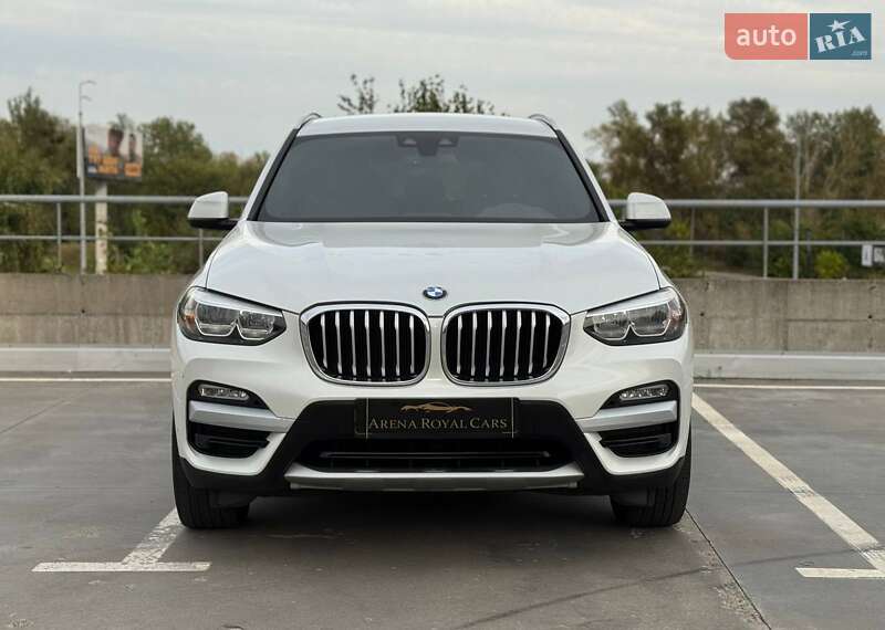 Внедорожник / Кроссовер BMW X3 2018 в Киеве