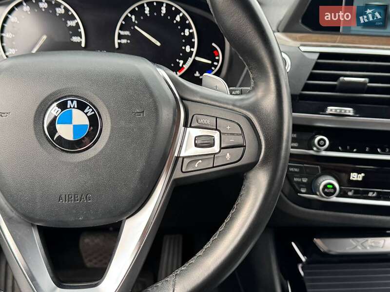 Внедорожник / Кроссовер BMW X3 2018 в Киеве