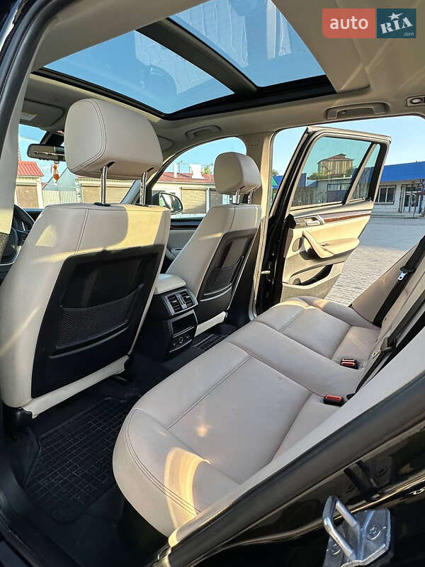 Внедорожник / Кроссовер BMW X3 2016 в Золочеве