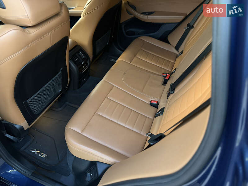 Внедорожник / Кроссовер BMW X3 2019 в Львове