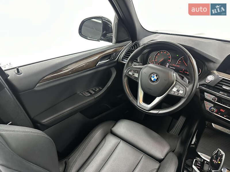 Внедорожник / Кроссовер BMW X3 2020 в Одессе
