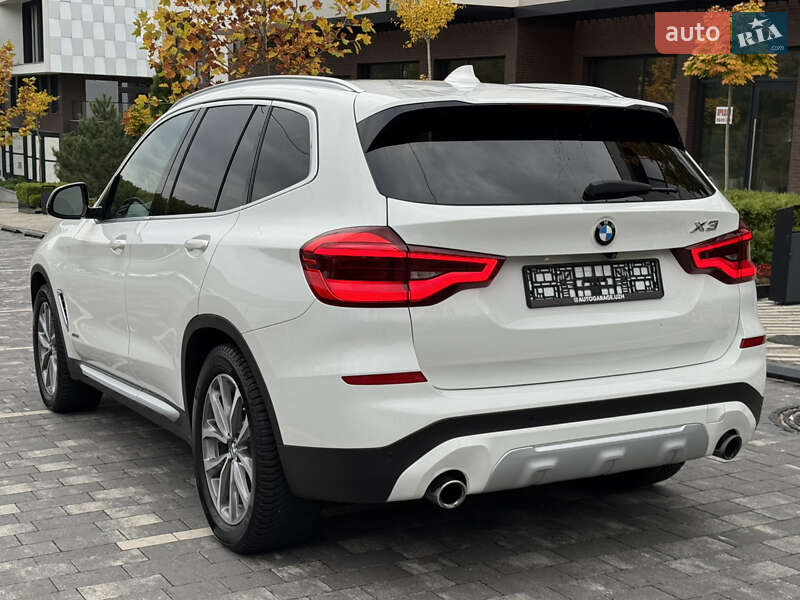 Внедорожник / Кроссовер BMW X3 2018 в Ужгороде