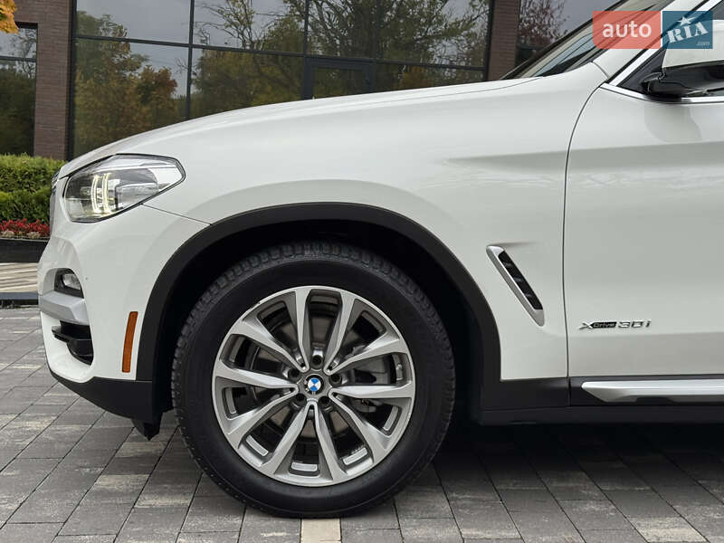 Внедорожник / Кроссовер BMW X3 2018 в Ужгороде