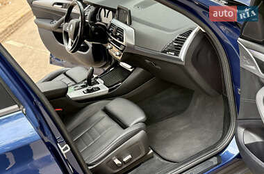 Внедорожник / Кроссовер BMW X3 2017 в 