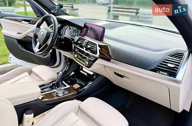 Внедорожник / Кроссовер BMW X3 2019 в 