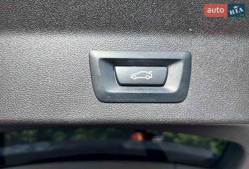 Внедорожник / Кроссовер BMW X3 2019 в Киеве