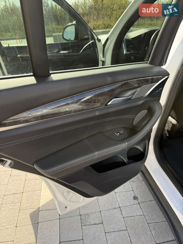 Внедорожник / Кроссовер BMW X3 2018 в Львове