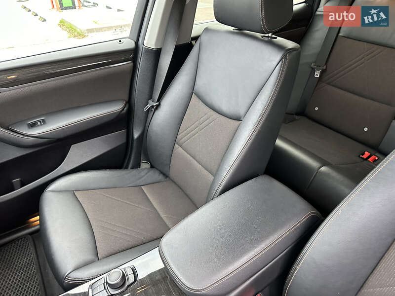 Внедорожник / Кроссовер BMW X3 2016 в Киеве