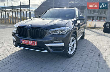 Внедорожник / Кроссовер BMW X3 2018 в 