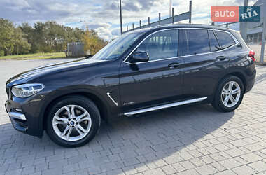 Внедорожник / Кроссовер BMW X3 2018 в 