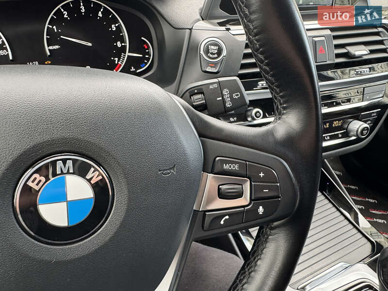 Внедорожник / Кроссовер BMW X3 2018 в Ужгороде