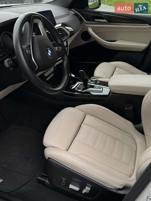 Внедорожник / Кроссовер BMW X3 2020 в Харькове