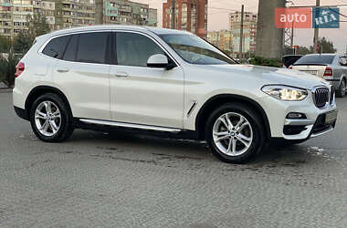 Внедорожник / Кроссовер BMW X3 2018 в 