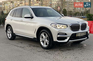 Внедорожник / Кроссовер BMW X3 2018 в 