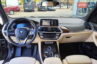 Внедорожник / Кроссовер BMW X3 2021 в 
