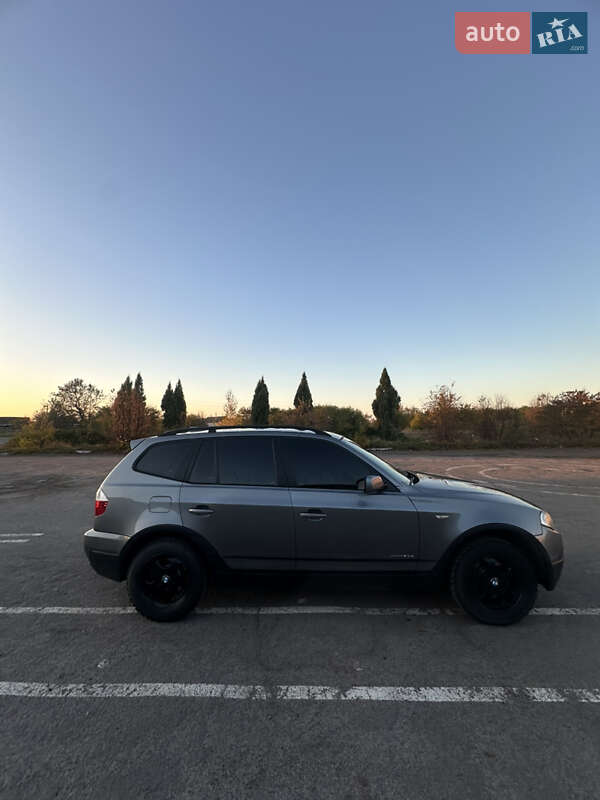 Внедорожник / Кроссовер BMW X3 2009 в Сарнах