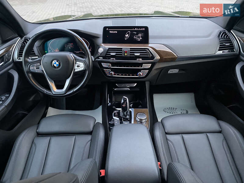 Внедорожник / Кроссовер BMW X3 2020 в Луцке