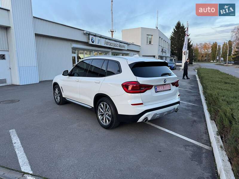 Внедорожник / Кроссовер BMW X3 2017 в Кременчуге