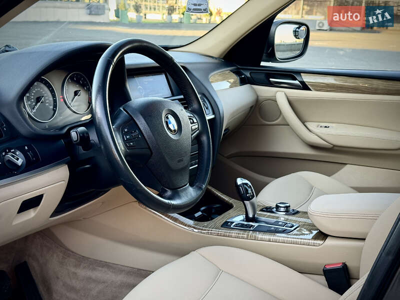 Внедорожник / Кроссовер BMW X3 2013 в Киеве