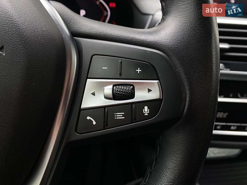 Внедорожник / Кроссовер BMW X3 2021 в Одессе