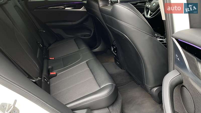 Внедорожник / Кроссовер BMW X3 2021 в Одессе