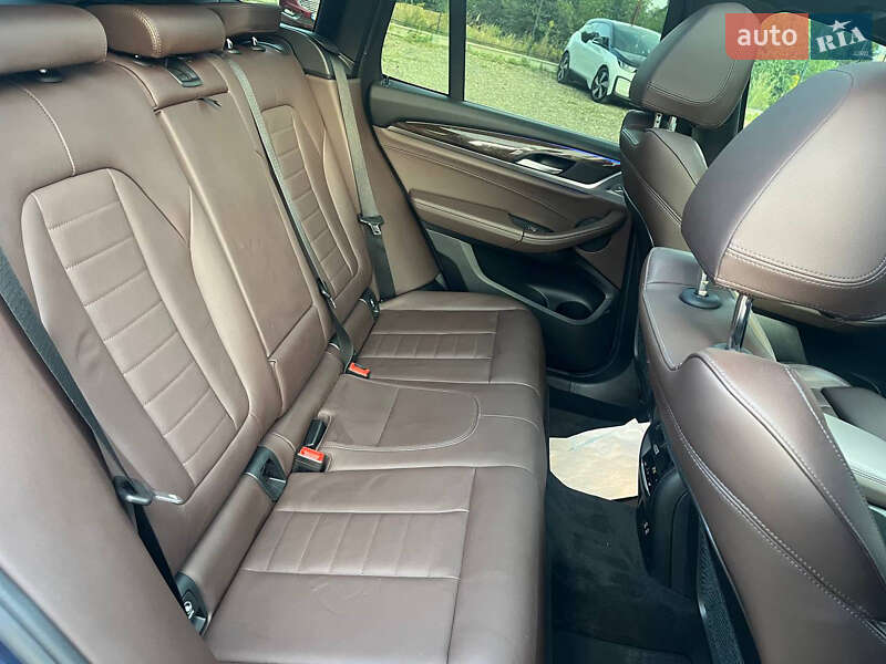 Внедорожник / Кроссовер BMW X3 2021 в Львове