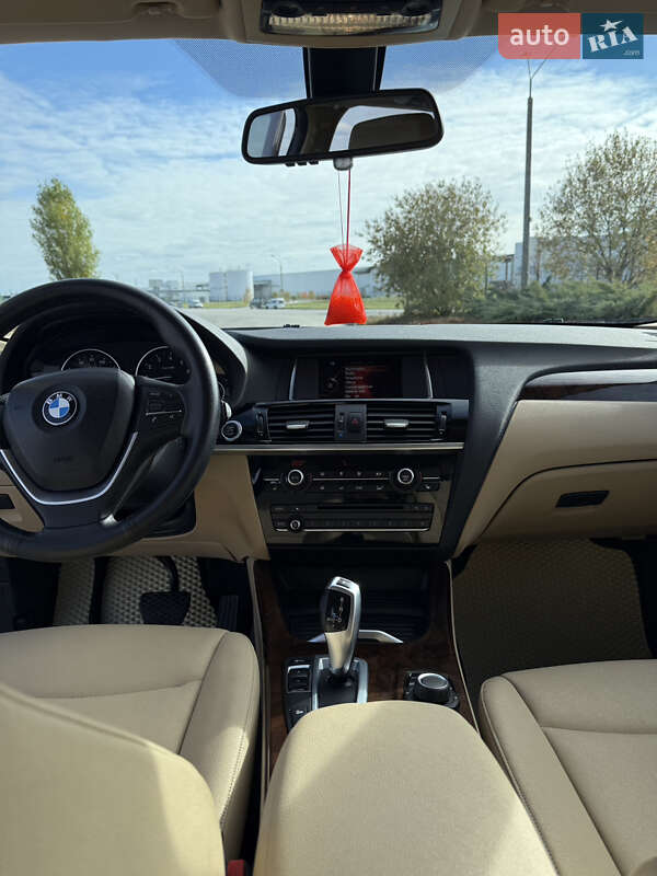 Внедорожник / Кроссовер BMW X3 2016 в Коростене