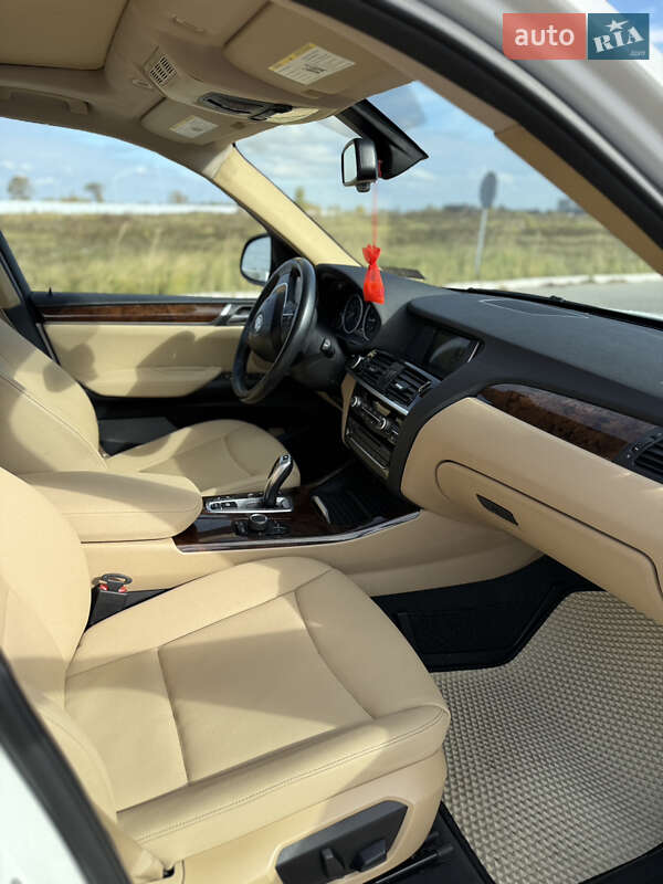 Внедорожник / Кроссовер BMW X3 2016 в Коростене