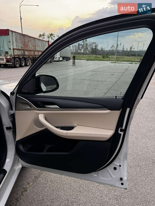 Внедорожник / Кроссовер BMW X3 2023 в Харькове фото 25 Внедорожник / Кроссовер BMW X3 2023 в Харькове