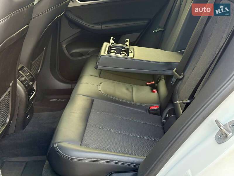 Позашляховик / Кросовер BMW X3 2021 в Самборі