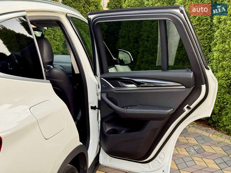 Позашляховик / Кросовер BMW X3 2021 в Самборі