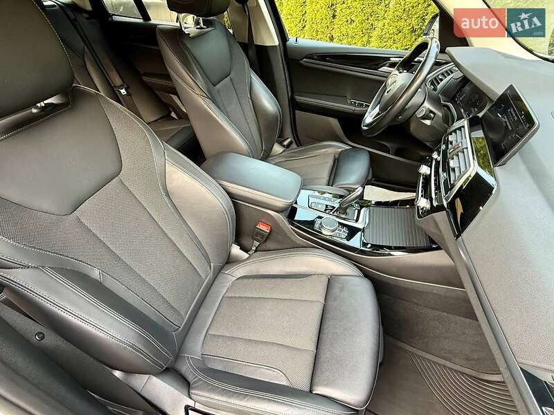 Позашляховик / Кросовер BMW X3 2021 в Самборі