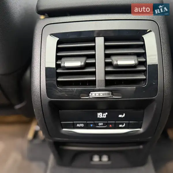 BMW X3 2019 VIN 5UXTY3C08L9B21993 фото оголошення 34 з 81