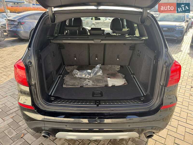 Позашляховик / Кросовер BMW X3 2019 в Луцьку