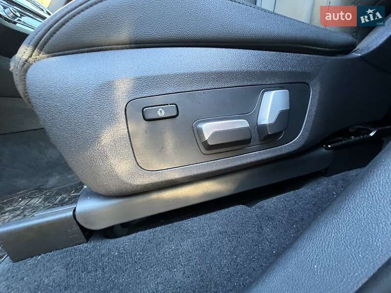 Внедорожник / Кроссовер BMW X3 2019 в Киеве