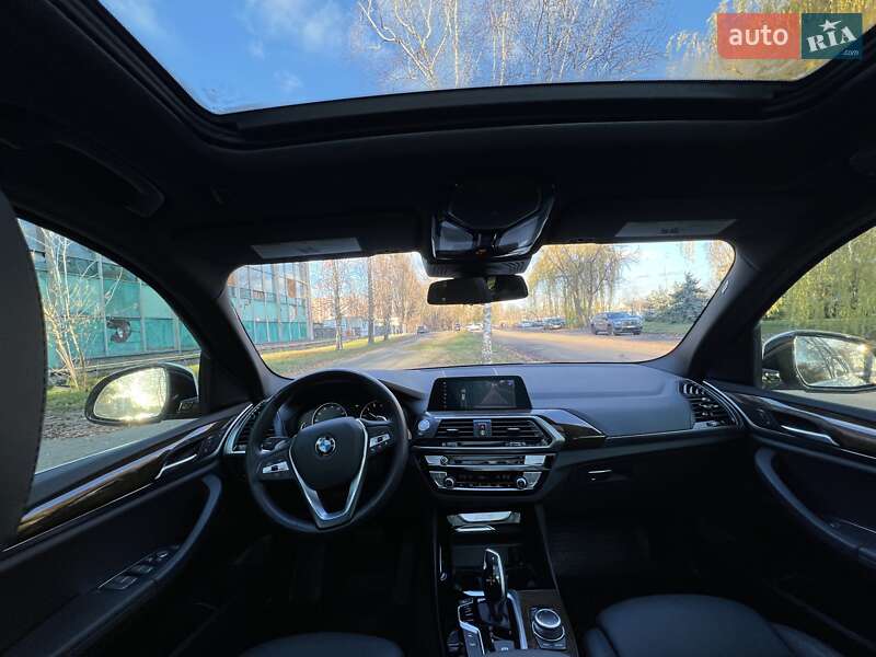 Внедорожник / Кроссовер BMW X3 2019 в Киеве