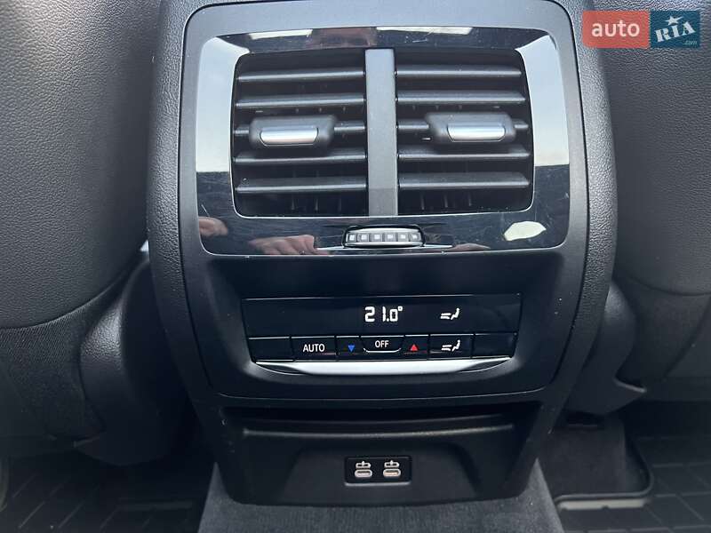 Внедорожник / Кроссовер BMW X3 2019 в Киеве