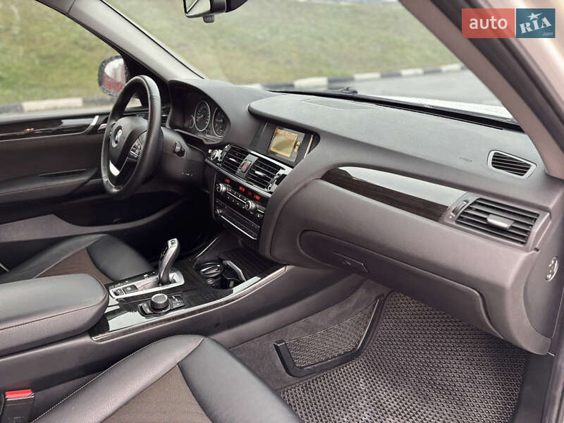 Внедорожник / Кроссовер BMW X3 2016 в Киеве