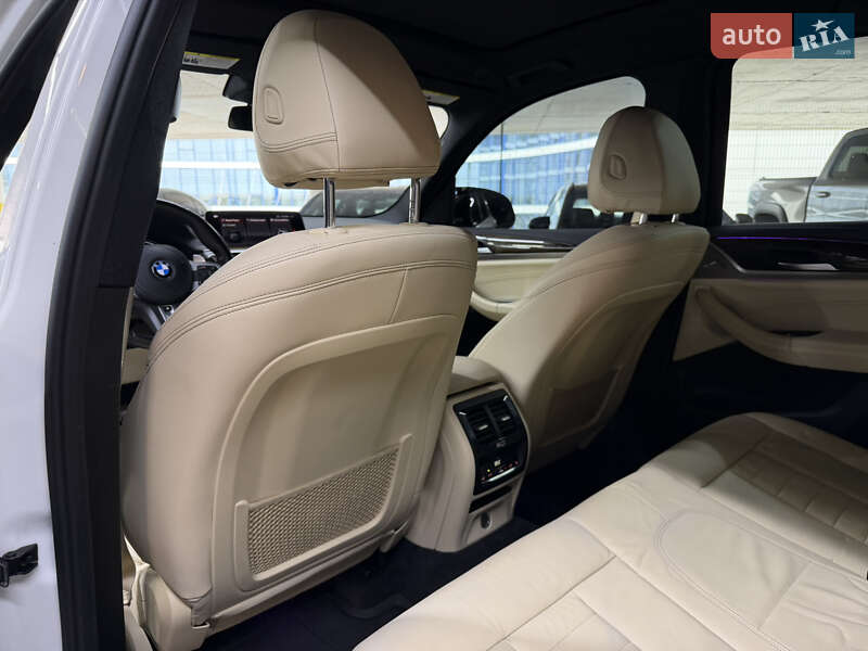 Внедорожник / Кроссовер BMW X3 2018 в Одессе