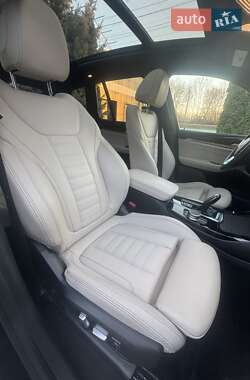 Внедорожник / Кроссовер BMW X3 2020 в Киеве